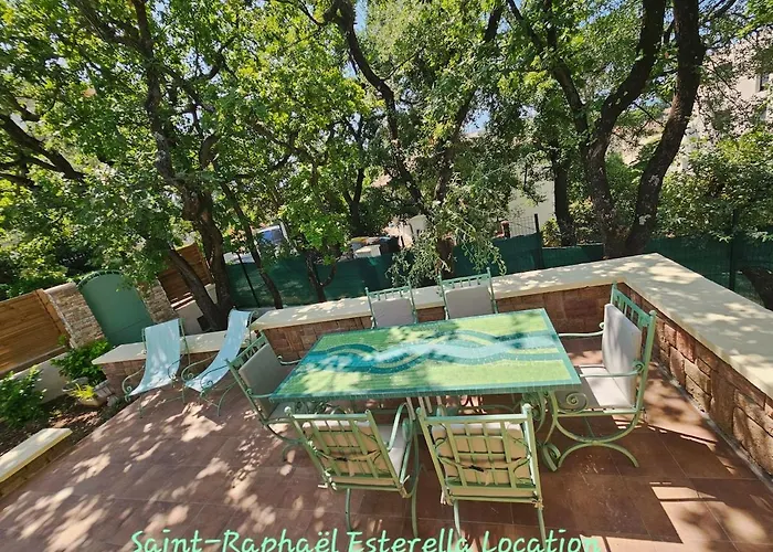 Saint-raphael Esterella Location 