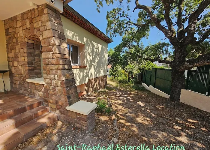 Saint-raphael Esterella Location 